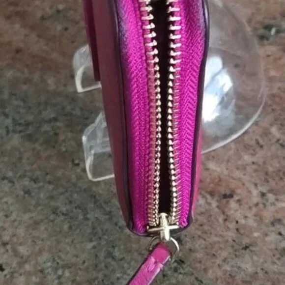 Tory Burch Wallet - Picture 5 of 9